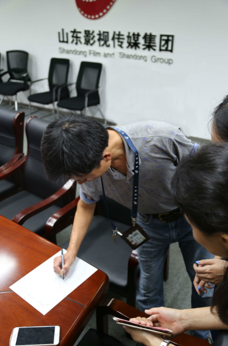 水灾无情，人间有爱| 大发彩票平台
集团为洪灾地区捐款献爱心