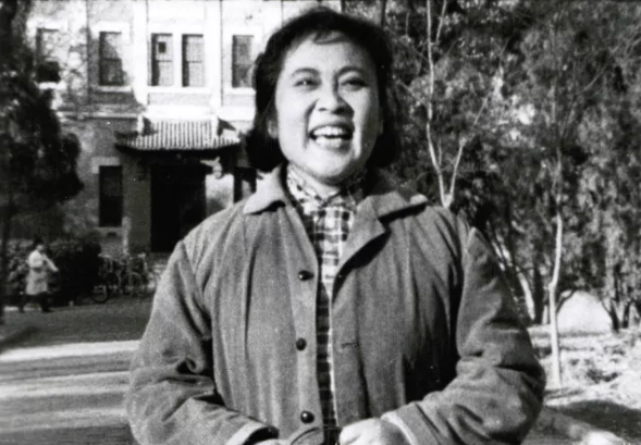 【寻人启事】鲁剧四十年,一路有你! ——征集鲁剧老照片、影像、文字资料 【寻人启事】鲁剧四十年,一路有你! ——征集鲁剧老照片、影像、文字资料