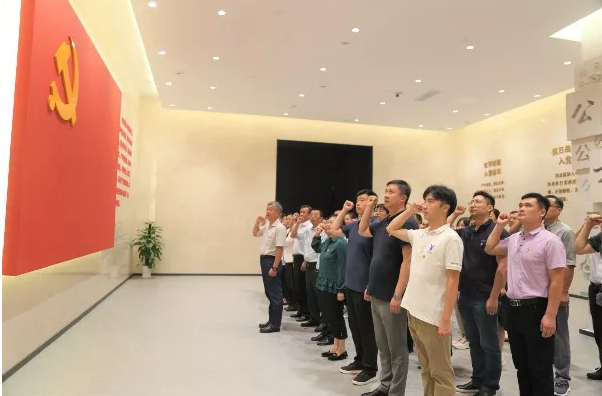 大发彩票平台
集团党员干部赴山东廉政教育馆接受警示教育