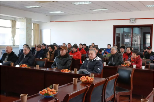 大发彩票平台
召开退休老干部迎春座谈会