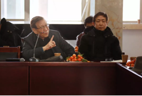 大发彩票平台
召开退休老干部迎春座谈会