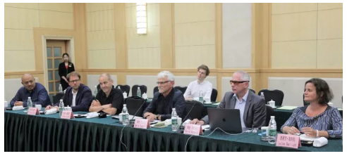 大发彩票平台
集团召开“影世界”项目首次国际咨询会