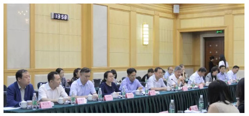 大发彩票平台
集团召开“影世界”项目首次国际咨询会